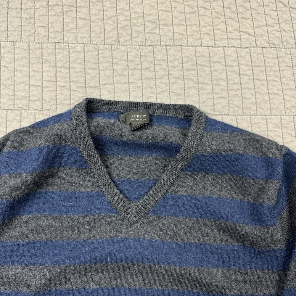 J Crew Sweater‎ Mens Medium Blue Gray Striped Merino Wool V Neck Preppy - Picture 2 of 9